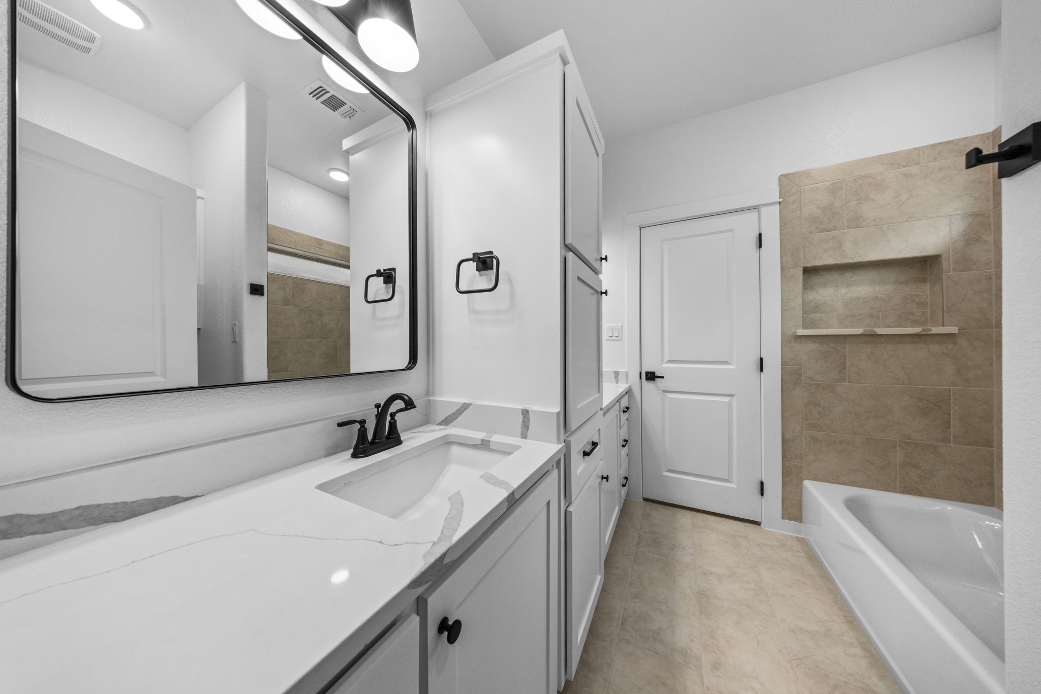 Jack & Jill Bath