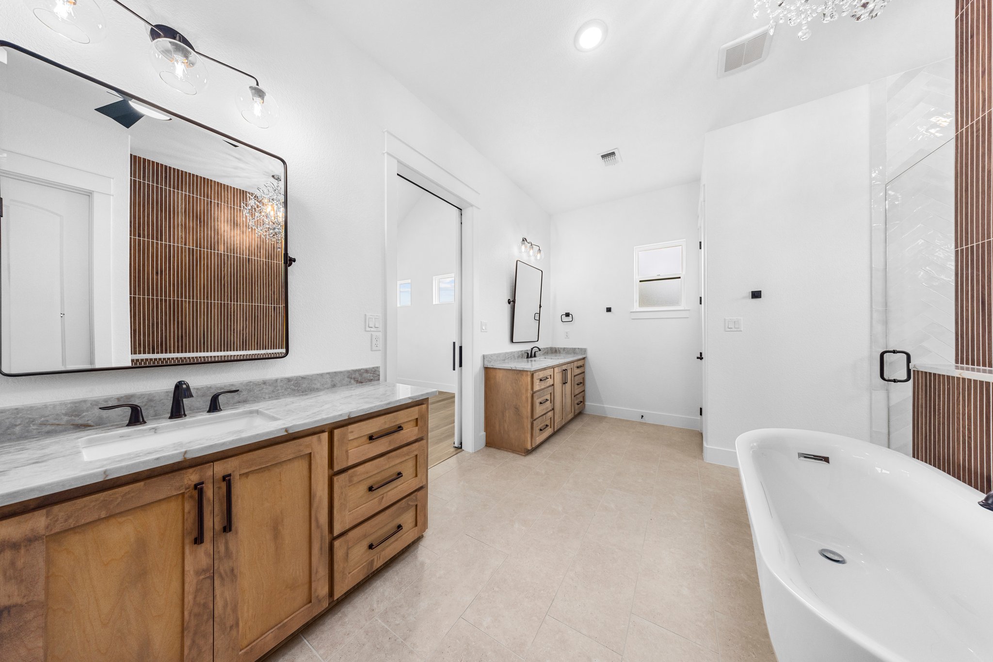 Primary vanity