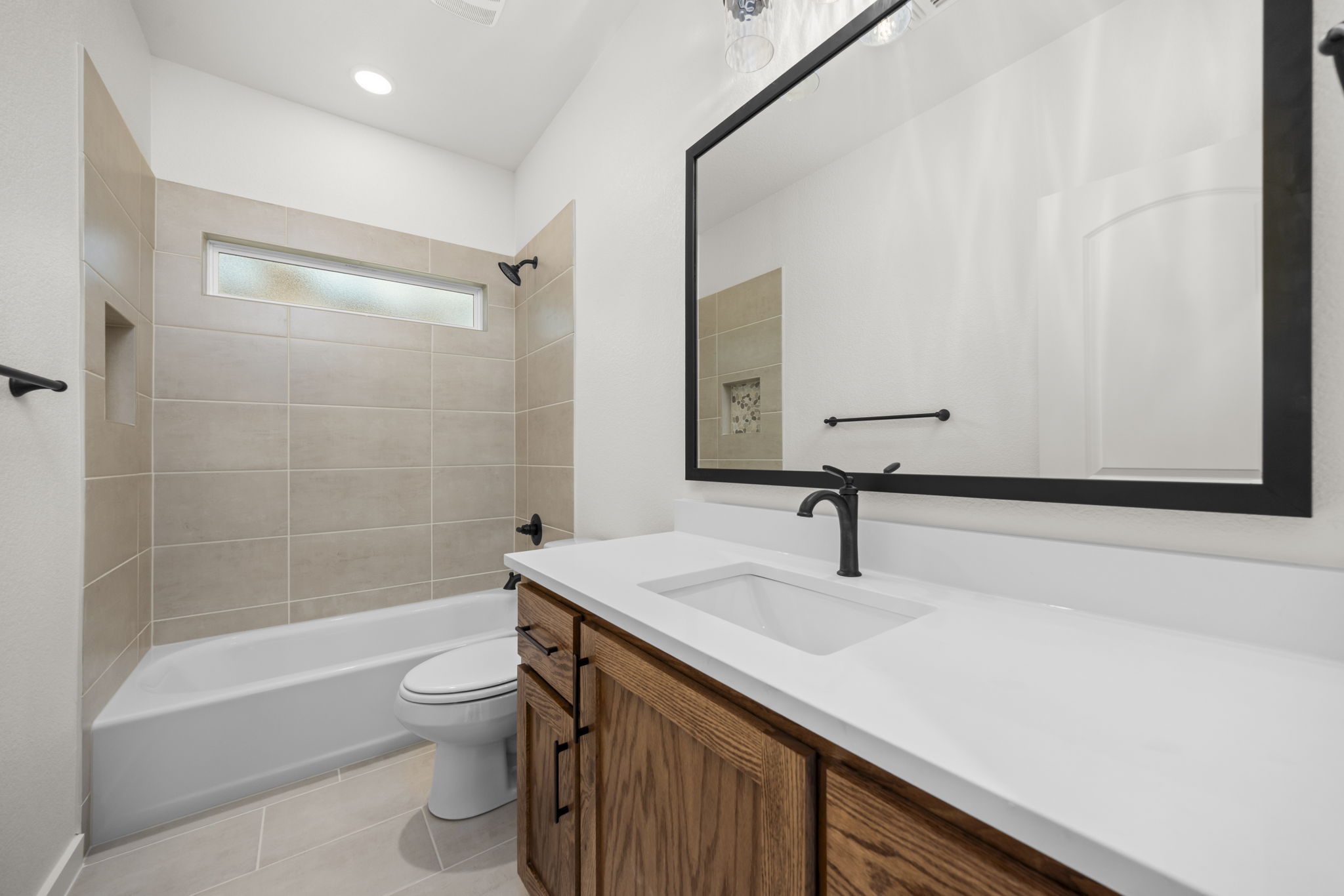 Hall Bath 3